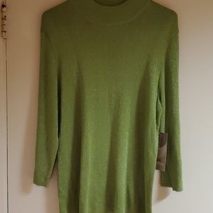 Design originals mock turtleneck sweater.